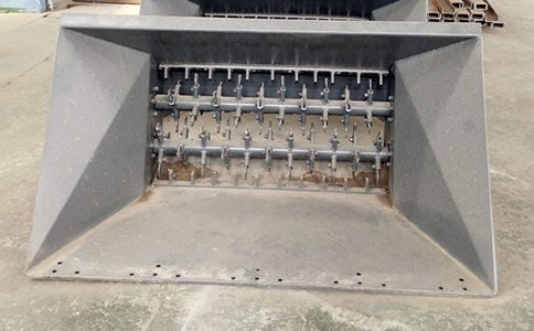 鏟車翻堆機(jī)料斗 鏟車翻堆機(jī)料斗